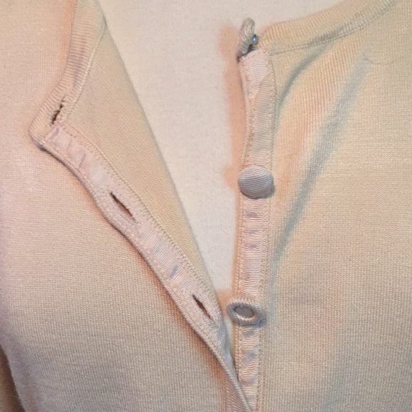 Cream covered button detailed gorgeous cardigan - Picture 4 of 8